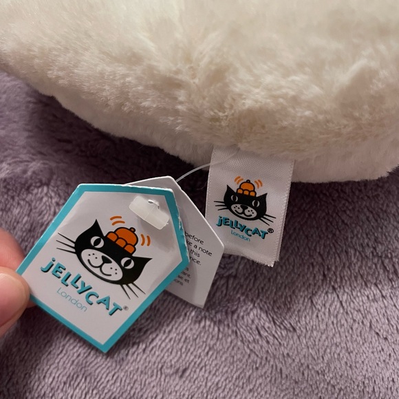 NWT - Jellycat Small Chloe Clam - Extremely Rare & Hard to Find!!! - Picture 5 of 5